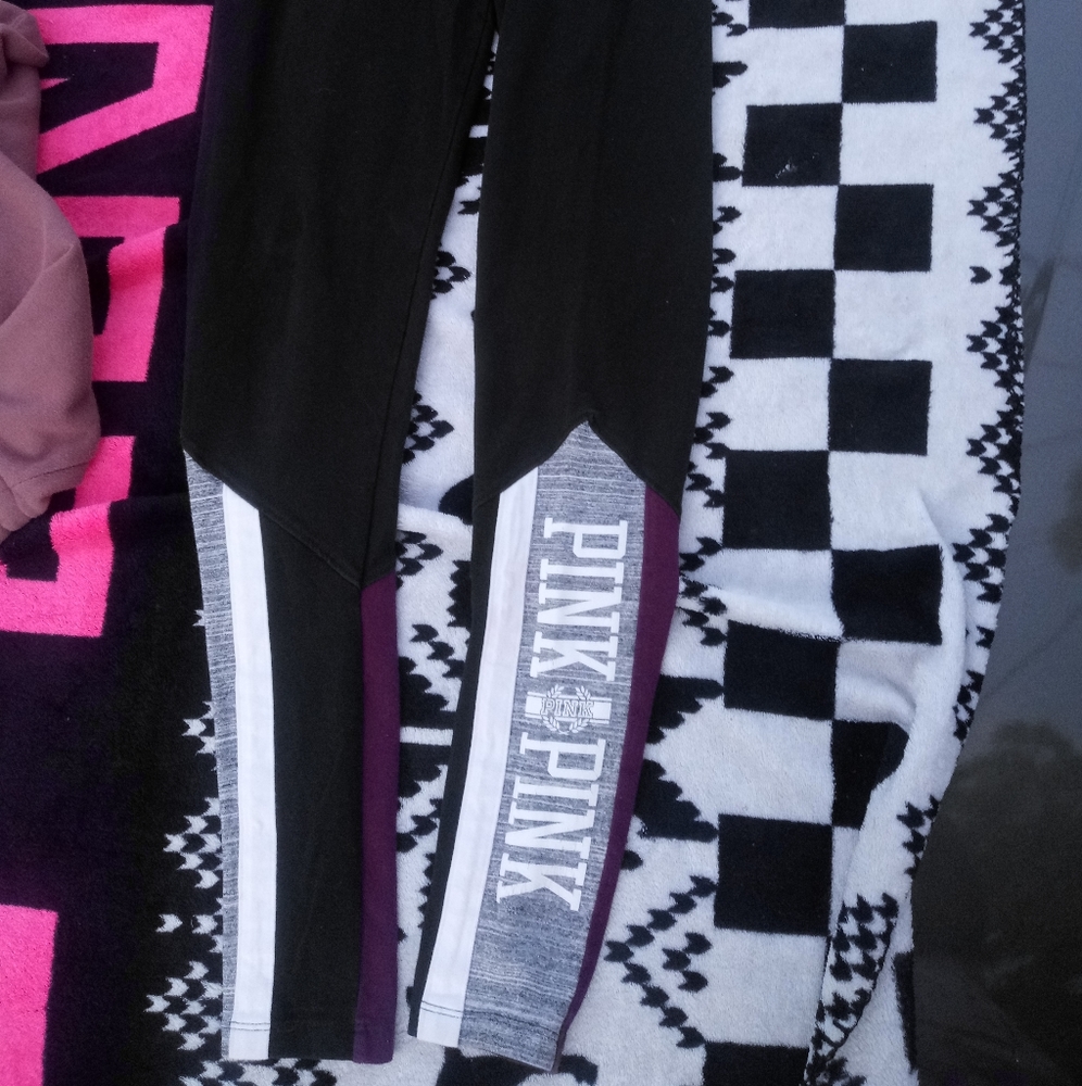VS Pink set XS hoodie and legging - Picture 3 of 11